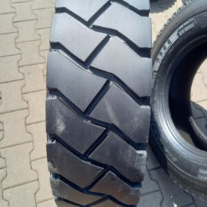 Opona używana przemysłowa 8.25R15 MICHELIN STABIL X XZM 280zł W5098
