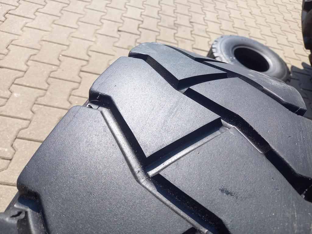 Opona używana przemysłowa 8.25R15 MICHELIN STABIL X XZM 280zł W5098 - obrazek 7