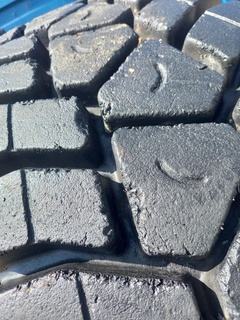 Opona używana ciężarowa 315/80R22.5 GOODYEAR TREAD MAX MSDII 600zł C2813 - obrazek 10
