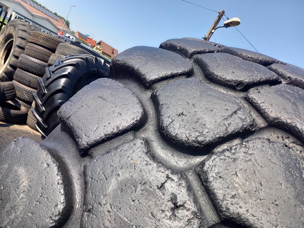 Opona używana przemysłowa 29.5R25 MICHELIN X-SUPER TERRAIN+ 4900zł W5099 - obrazek 5