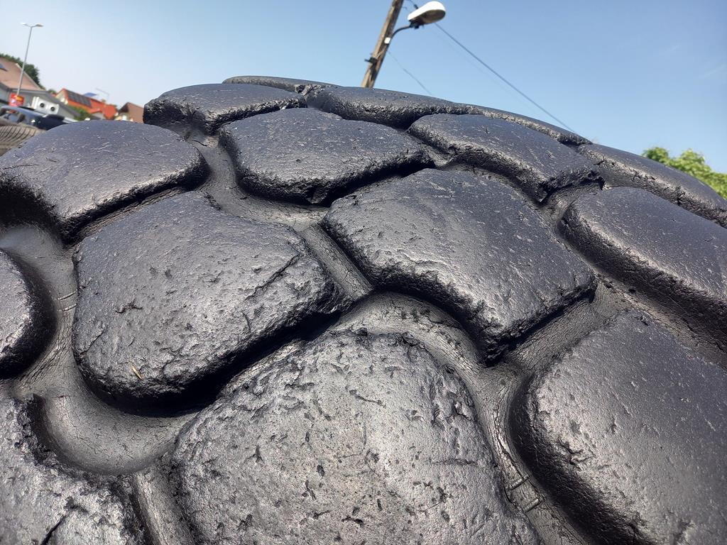 Opona używana przemysłowa 29.5R25 MICHELIN X-SUPER TERRAIN+ 4900zł W5099 - obrazek 6