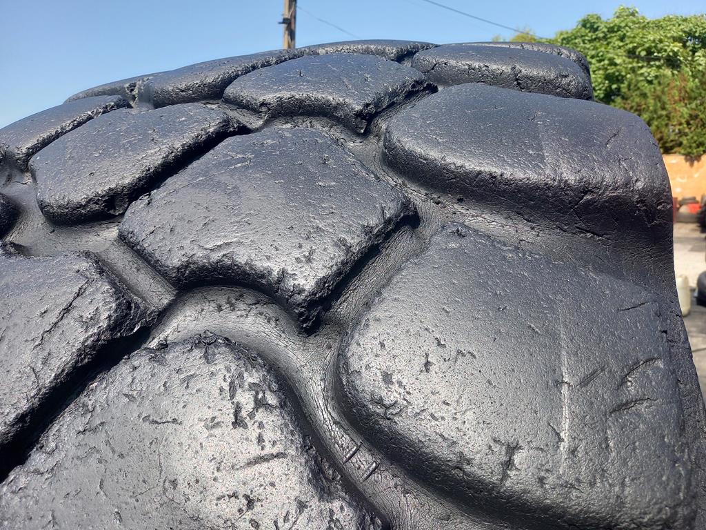 Opona używana przemysłowa 29.5R25 MICHELIN X-SUPER TERRAIN+ 4900zł W5099 - obrazek 7