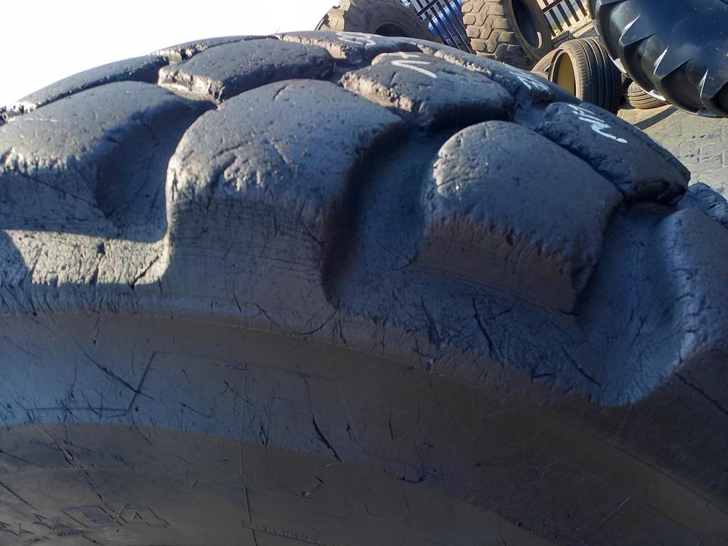 Opona używana przemysłowa 29.5R25 MICHELIN X-SUPER TERRAIN+ 4900zł W5099 - obrazek 12