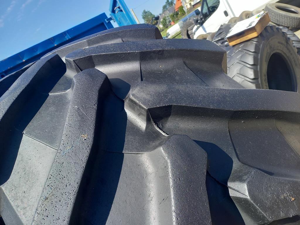 2x Opona używana rolnicza 650/65R42 TRELLEBORG 3000zł(szt.) W5105 - obrazek 12