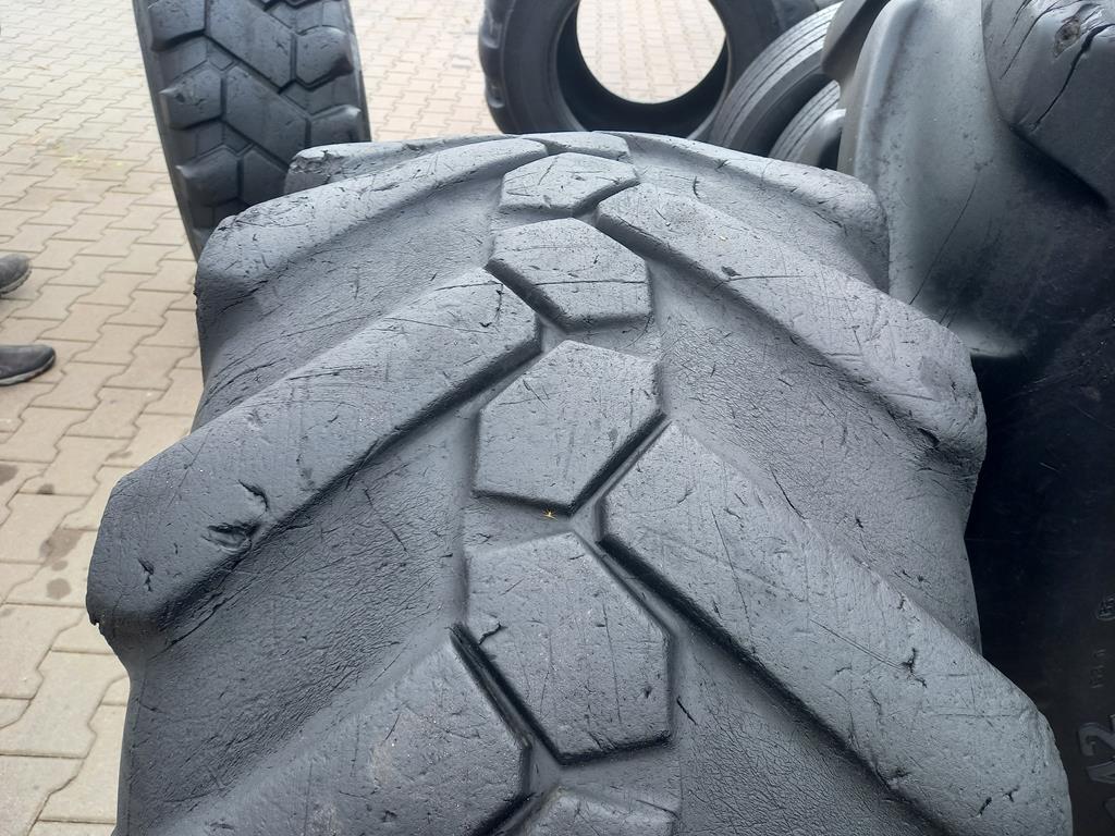 Opona używana przemysłowa 445/70R19.5 18R19.5 MICHELIN XF 1000zł W5119 - obrazek 5