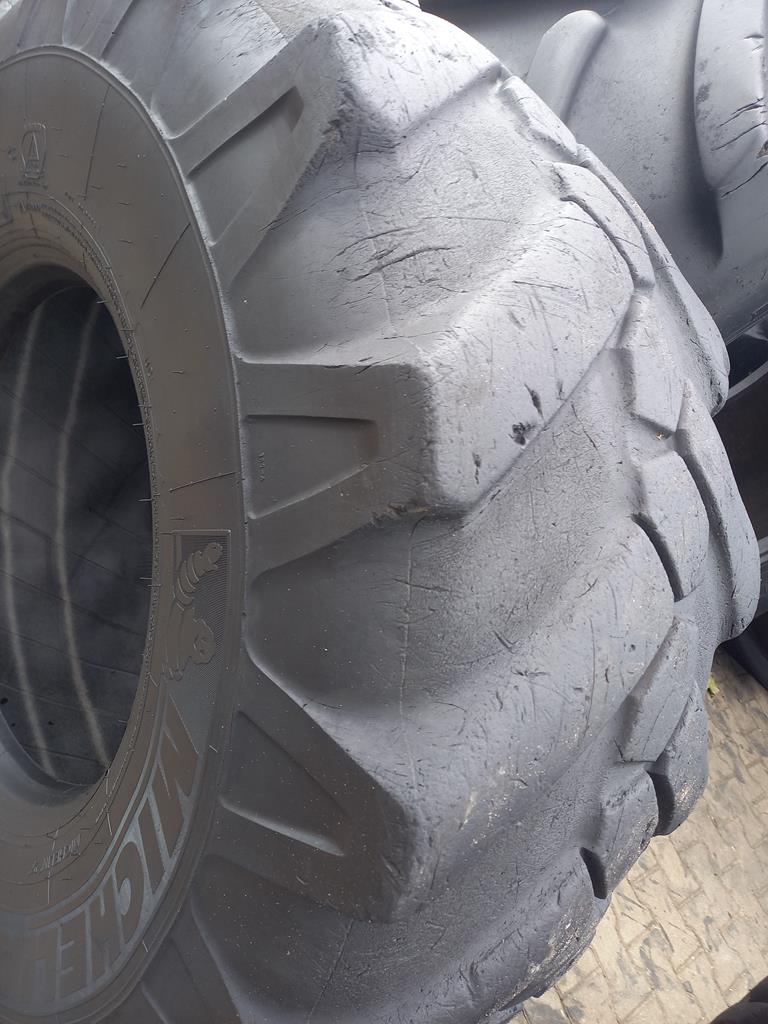 Opona używana przemysłowa 445/70R19.5 18R19.5 MICHELIN XF 1000zł W5119 - obrazek 10