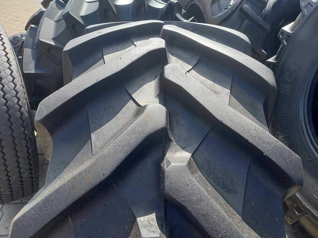 2x Opona używana rolnicza 440/65R24 TRELLEBORG TM800 1300zł W5127 - obrazek 4