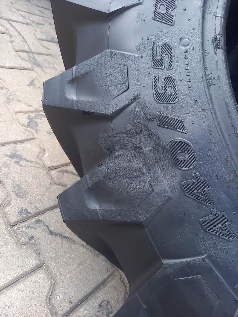 2x Opona używana rolnicza 440/65R24 TRELLEBORG TM800 1300zł W5127 - obrazek 7