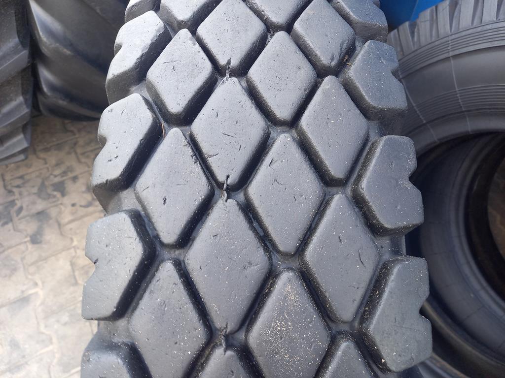 2x Opona używana rolnicza 10.00R20 KAMA I281 350zł W5133 - obrazek 5