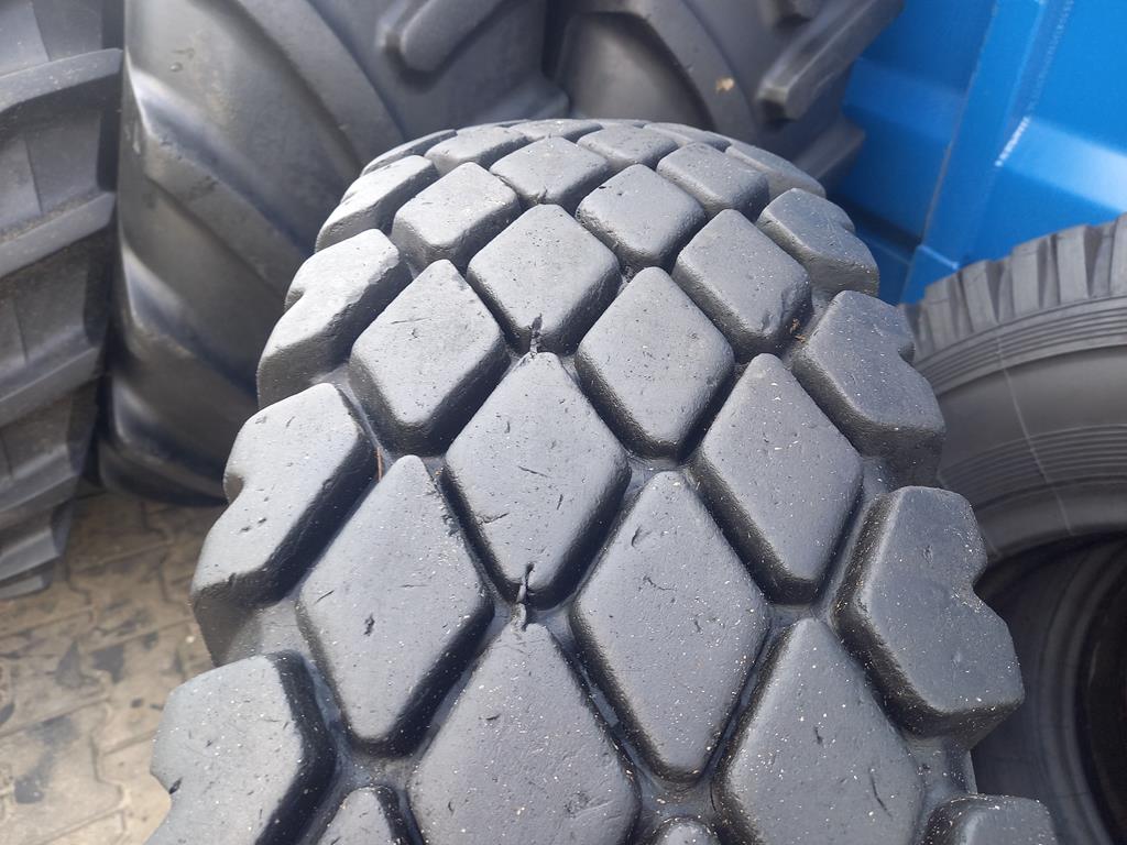 2x Opona używana rolnicza 10.00R20 KAMA I281 350zł W5133 - obrazek 6