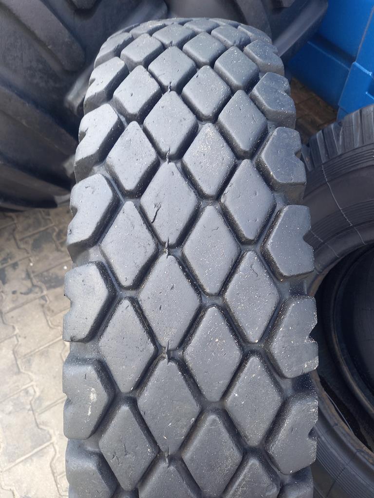 2x Opona używana rolnicza 10.00R20 KAMA I281 350zł W5133 - obrazek 10