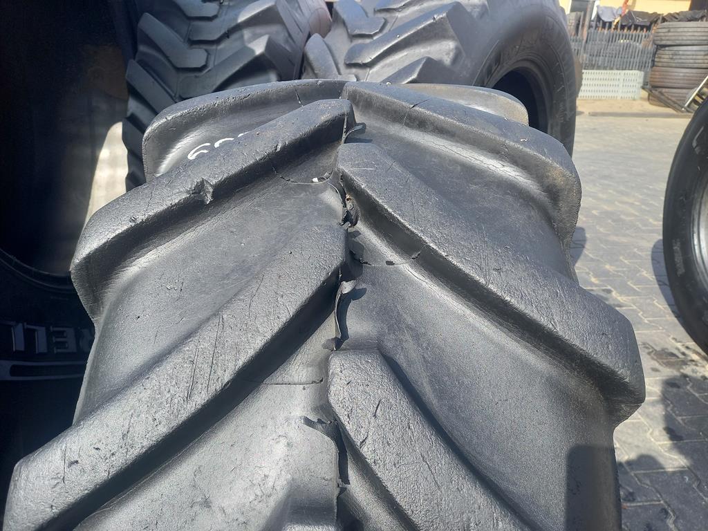 Opona używana rolnicza 420/65R20 MICHELIN XM108 600zł W5141 - obrazek 4