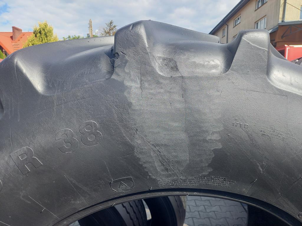 Opona używana rolnicza 710/70R38 VREDESTEIN TRAXION XXL 3000zł W5145 - obrazek 8