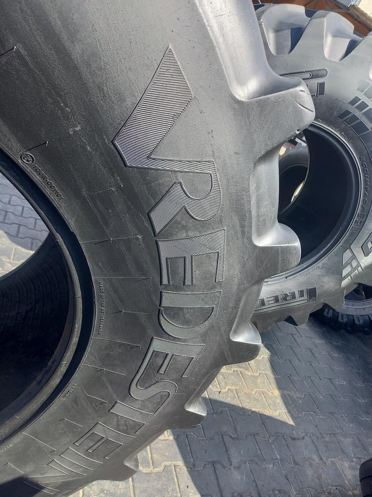 Opona używana rolnicza 710/70R38 VREDESTEIN TRAXION XXL 3000zł W5145 - obrazek 9