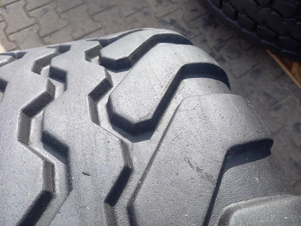 Opona używana rolnicza 400/60-15.5 400/60R15.5 VREDESTEIN FLOTATION+ 350zł W5153 - obrazek 6