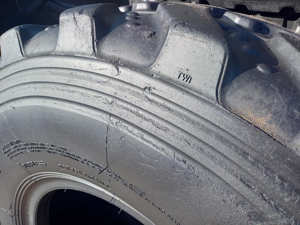 Opona używana przemysłowa 405/70R18 MAXAM MS910R 600zł W5163 - obrazek 11