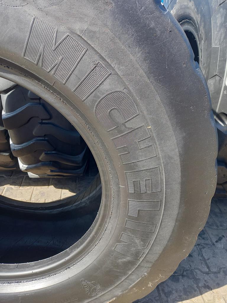 Opona używana przemysłowa 17.5R25 MICHELIN XHA 300zł W5167 - obrazek 9