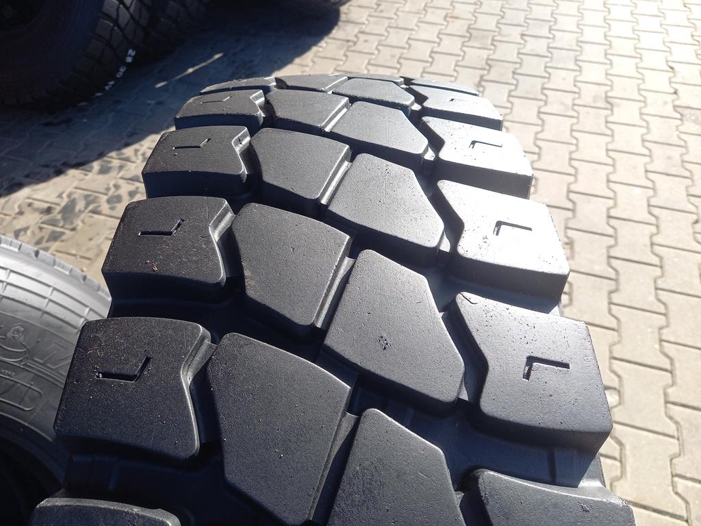 Opona używana ciężarowa 12.00R20 KORMORAN D ON/OFF 700zł C2826 - obrazek 5