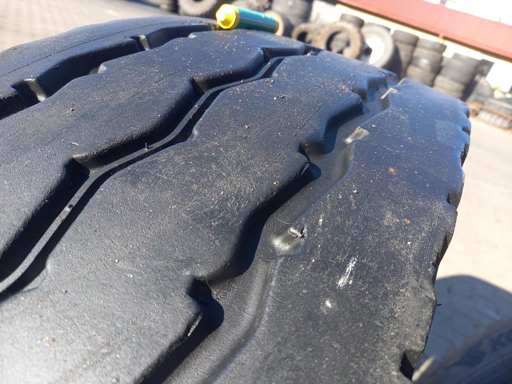 2x2 Opony używane ciężarowe 13R22.5 MICHELIN XWORKS 800zł C2827 - obrazek 6