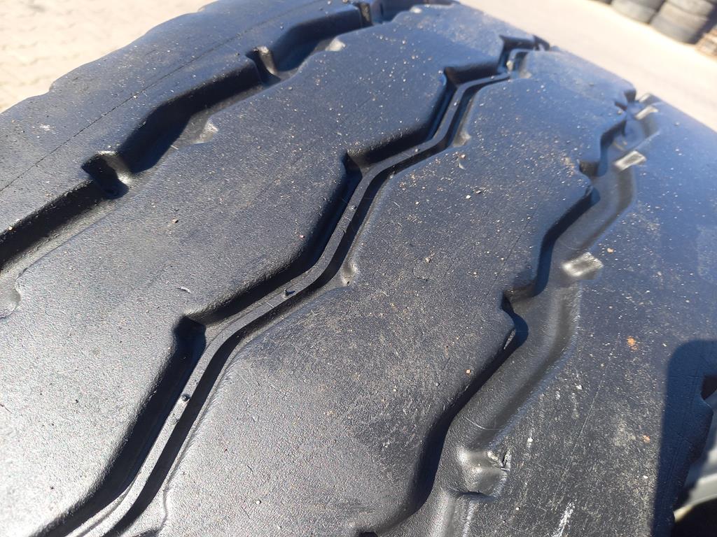 2x2 Opony używane ciężarowe 13R22.5 MICHELIN XWORKS 800zł C2827 - obrazek 7