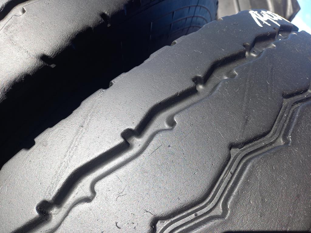 2x Opony używane ciężarowe 13R22.5 MICHELIN XWORKS XZY 700zł C2828 - obrazek 8