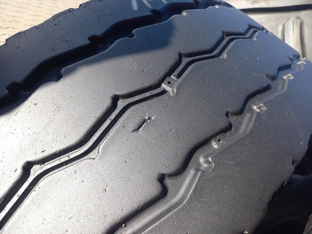 2x Opony używane ciężarowe 13R22.5 MICHELIN XWORKS XZY 700zł C2828 - obrazek 9